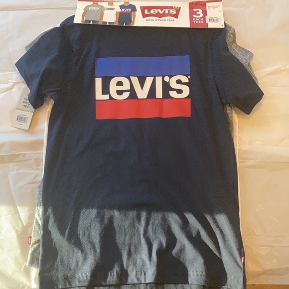 Classic Levi's Youth Boys 3 Pack Tee Shirts - Picture 5 of 11